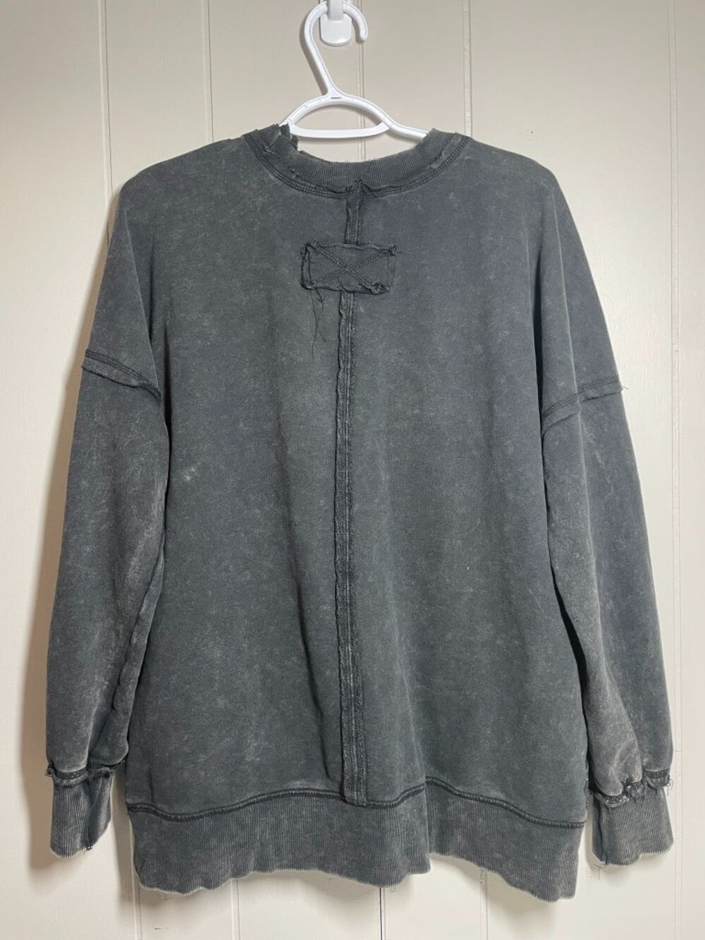 Dark gray shirt - Picture 2 of 3